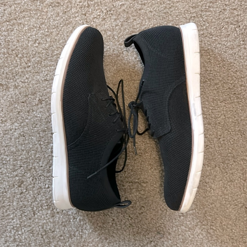 Good fellow black derby size 10.5